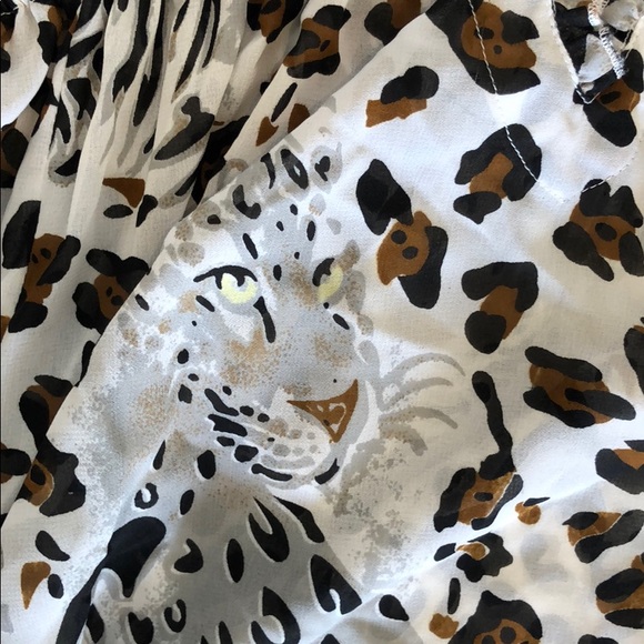 🔥🔥 Stunning print coverup 🔥🔥 - Picture 2 of 5